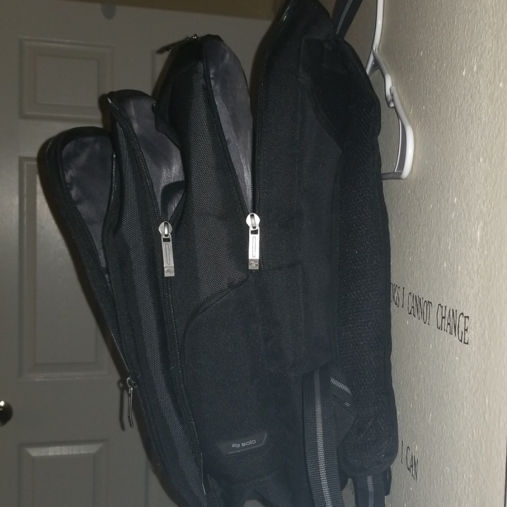 Computer backpack - Picture 2 of 2